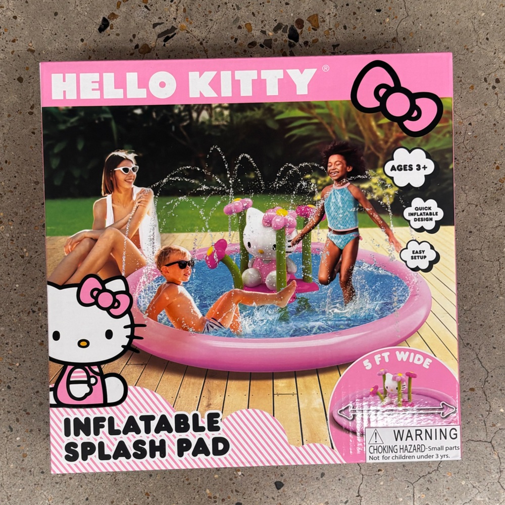 Hello kitty outdoor inflatable sprinkler pool / splash pad